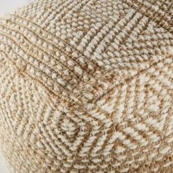 Maisons Du Monde Poufs Pouf En Jute Et Coton Beige Et Blanc à Motifs Graphique -Magasin De Chaises pouf en jute et coton beige et blanc a motifs graphique 1000 1 19 215187 3
